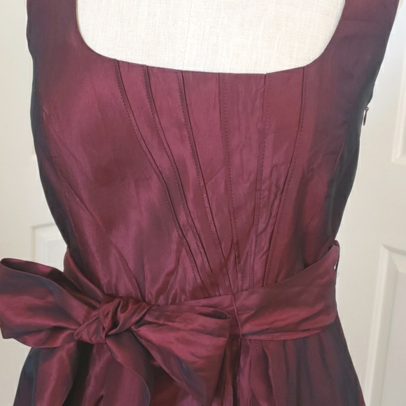 ANTONIO MELANI  Burgundy Red Formal Dress Fit and Flare Iridescent Satin SIZE 2 - Picture 9 of 11